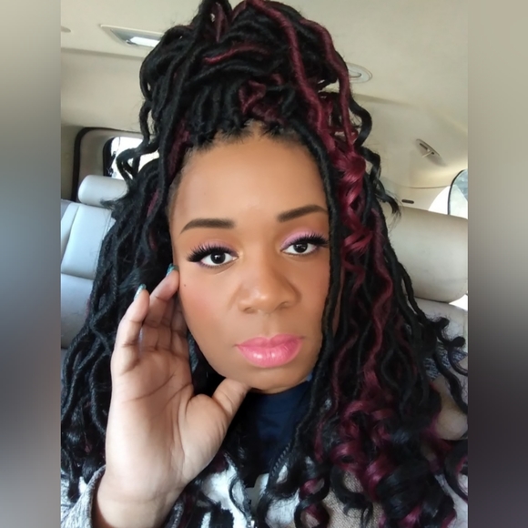 Meet your Posher, Sheri - Picture 2 of 10